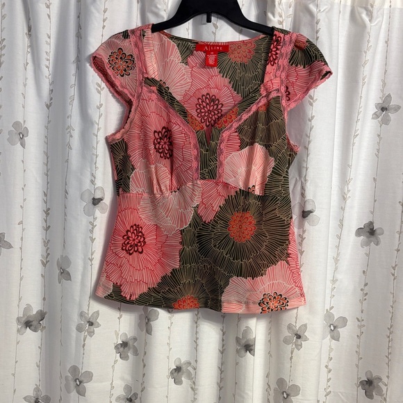 Aline Women's Pink Floral Top - Picture 1 of 1